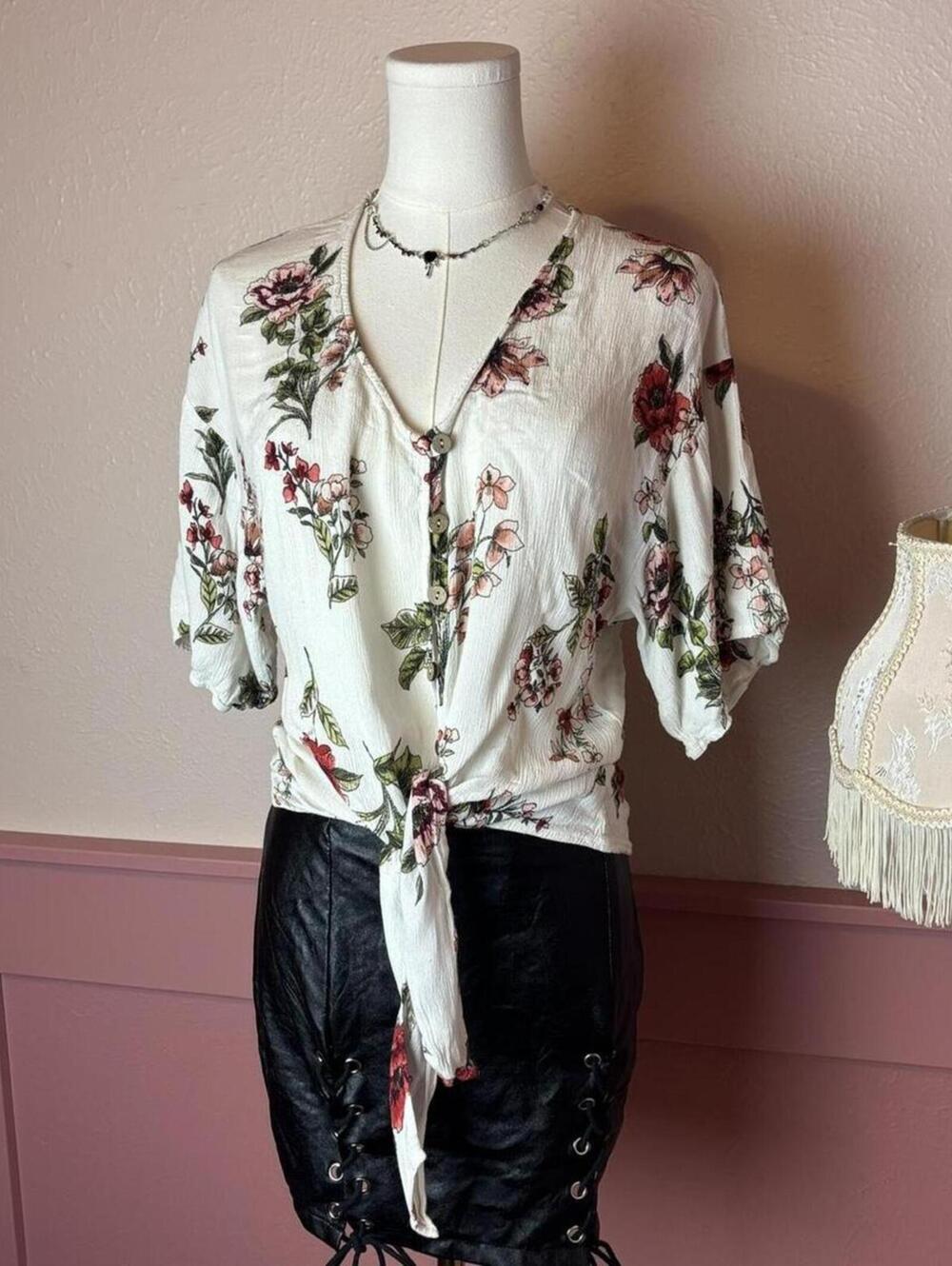 floral front tie top m fasis white sz small